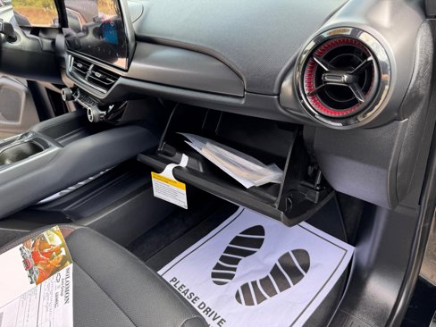 Certified 2024 Chevrolet Equinox EV RS image 29