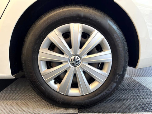 Used 2014 Volkswagen Jetta S image 25