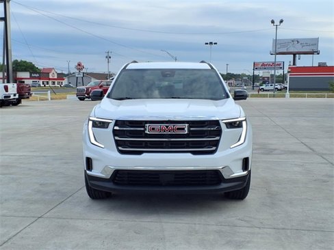 Used 2025 GMC Acadia Elevation image 2