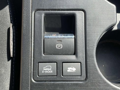 Used 2017 Subaru Outback 2.5i Premium image 23