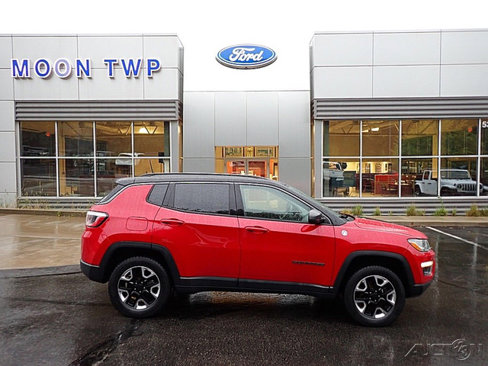 Used 2017 Jeep Compass Trailhawk w/ Navigation Group image 1