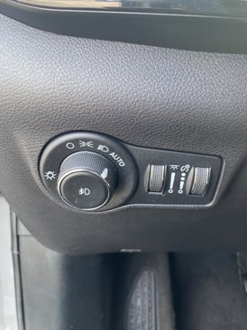 Used 2023 Jeep Compass Trailhawk image 20