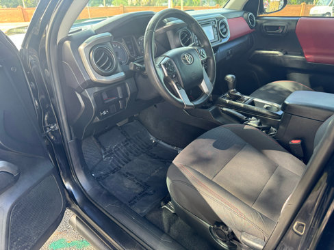 Used 2017 Toyota Tacoma SR5 image 12
