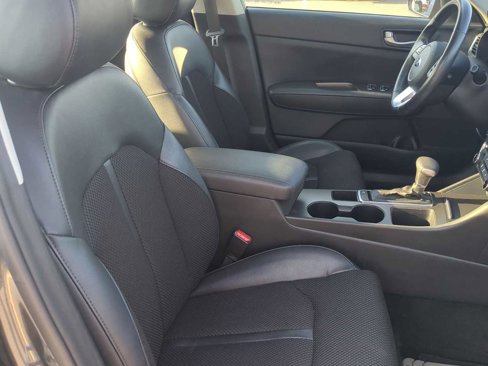 Used 2020 Kia Optima S image 21