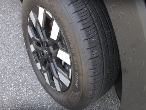 Used 2025 Hyundai Santa Cruz SEL image 8