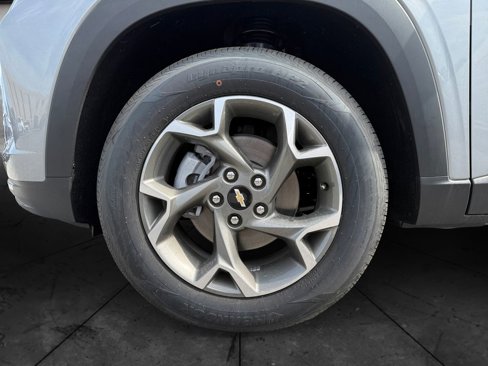 New 2025 Chevrolet Trax LT w/ Driver Confidence Package image 14