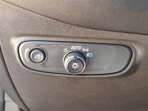 Used 2022 Chevrolet Equinox LT image 15