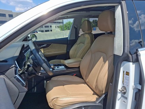 Used 2020 Audi Q8 Prestige image 16