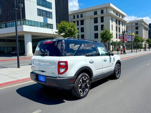 Used 2022 Ford Bronco Sport Outer Banks w/ Tech Package image 3
