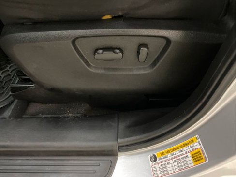 Used 2013 Chevrolet Captiva Sport LS image 23
