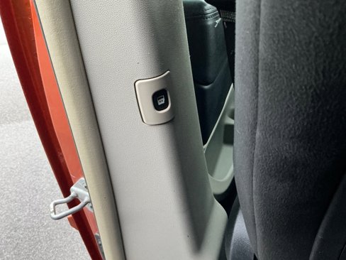 Used 2011 Dodge Grand Caravan Crew image 16