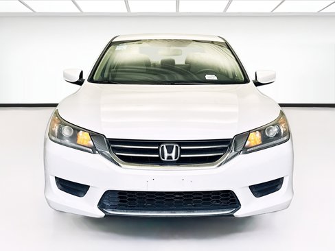 Used 2015 Honda Accord LX image 2