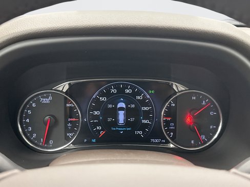 Used 2017 GMC Acadia Denali w/ Technology Package image 13