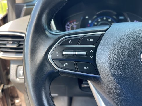 Used 2020 Hyundai Santa Fe SEL w/ Convenience Package image 17