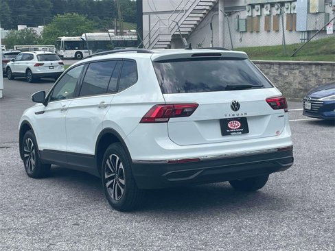 Certified 2022 Volkswagen Tiguan S image 8