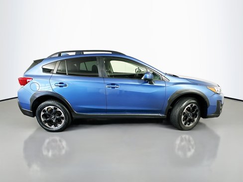 Used 2021 Subaru Crosstrek 2.0i Premium image 8
