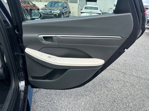 Used 2023 Hyundai Sonata Limited image 16