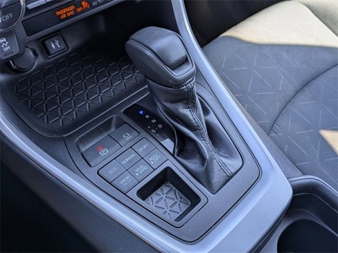 Used 2019 Toyota RAV4 XLE image 22