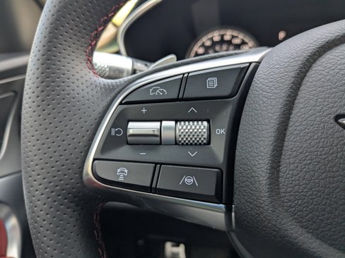 New 2025 Genesis G70 2.5T w/ Sport Prestige Package image 20