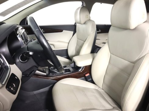Used 2017 Kia Sorento EX image 30