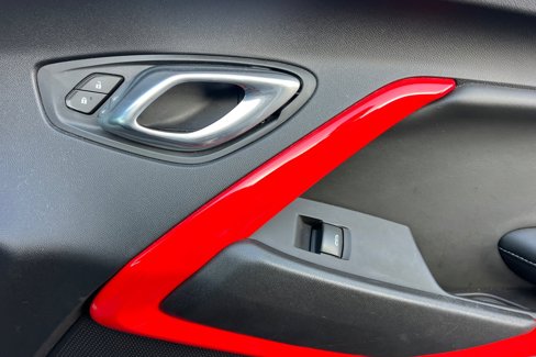 Used 2020 Chevrolet Camaro SS image 21