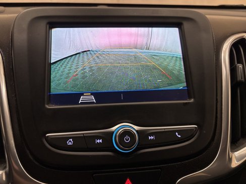 Used 2020 Chevrolet Equinox LT image 20