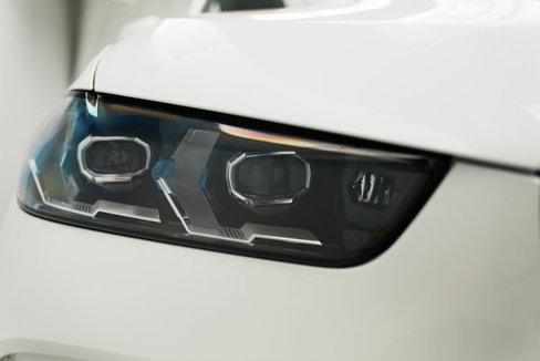 Used 2025 BMW X5 xDrive40i w/ Climate Comfort Package image 16