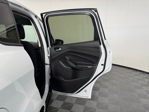 Used 2017 Ford C-MAX Energi SE w/ Equipment Group 401A image 30