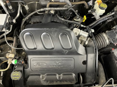 Used 2003 Ford Escape XLS image 25