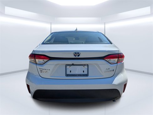 Used 2024 Toyota Corolla LE image 4