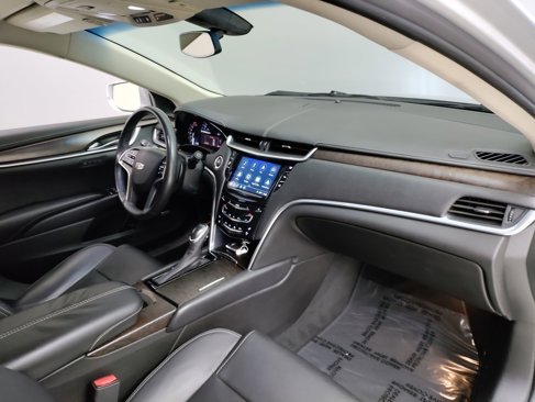 Used 2019 Cadillac XTS Luxury image 32