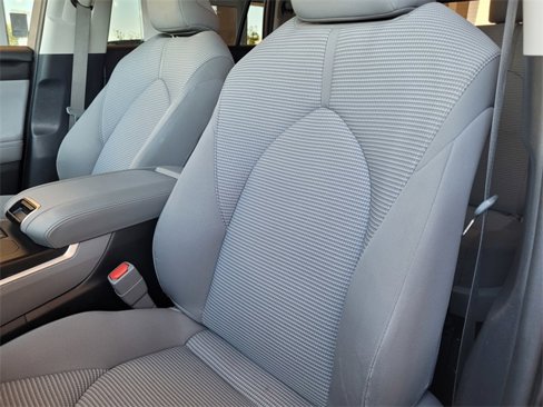 Used 2021 Toyota Highlander L image 20