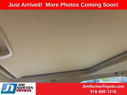 Used 2016 Toyota Camry XLE image 9