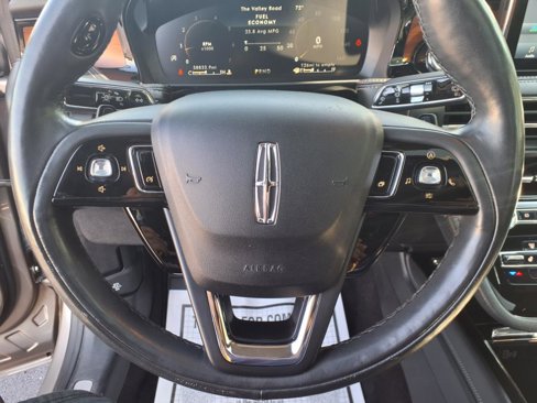 Used 2021 Lincoln Corsair Reserve w/ Sport Package image 13