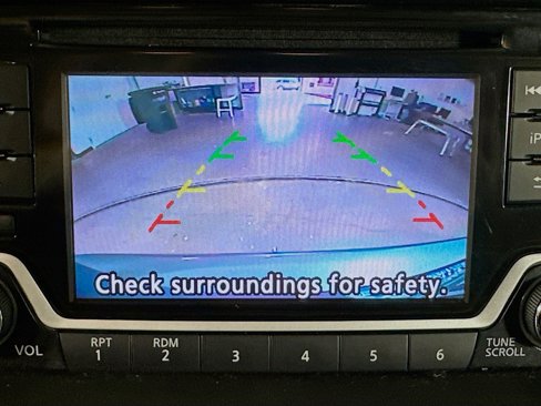Used 2016 Nissan Quest SV image 23