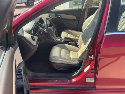 Used 2014 Chevrolet Cruze LT w/ RS Package image 9