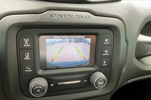 Used 2017 Jeep Renegade Latitude image 25