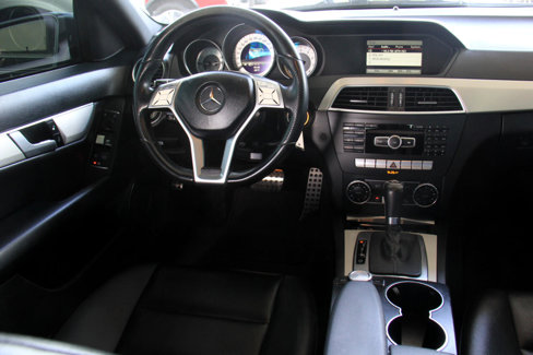 Used 2013 Mercedes-Benz C 250 Sedan image 9