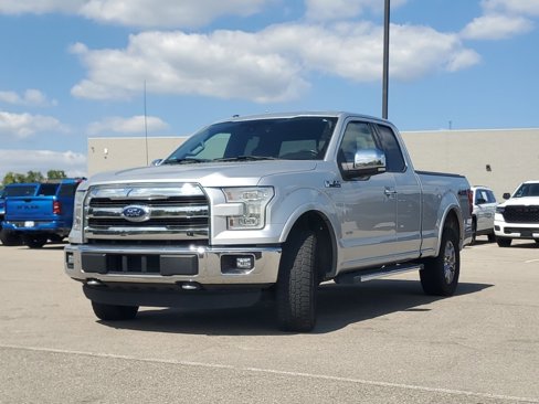Used 2016 Ford F150 Lariat w/ Equipment Group 502A Luxury image 4
