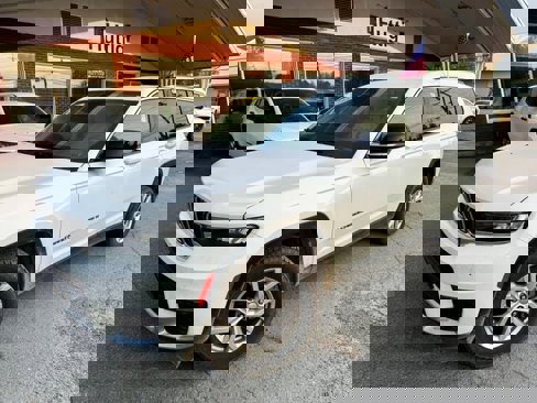 Used 2021 Jeep Grand Cherokee L Limited image 1