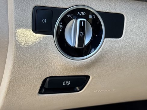 Used 2018 Mercedes-Benz GLE 350 4MATIC image 24