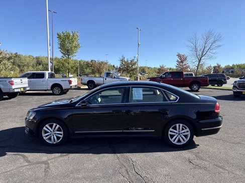Used 2012 Volkswagen Passat TDI SE image 9