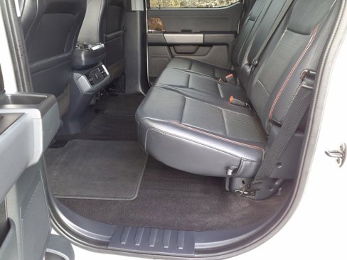 Used 2021 Ford F150 Lariat w/ Trailer Tow Package image 13