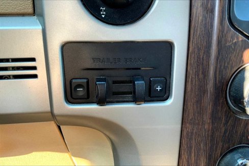 Used 2014 Ford F150 Lariat w/ Equipment Group 502A Luxury image 27