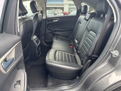 Used 2023 Ford Edge SEL image 17