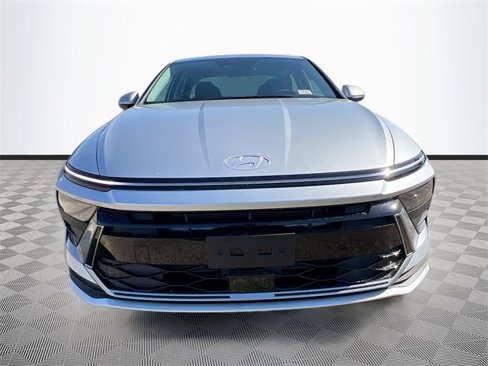 New 2025 Hyundai Sonata SE image 2