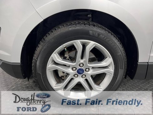 Used 2017 Ford Edge Titanium w/ Technology Package image 19