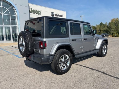 Used 2019 Jeep Wrangler Unlimited Sahara image 4