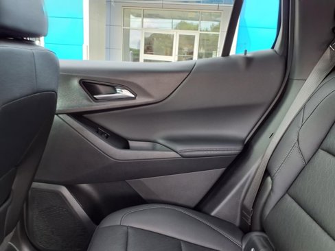Used 2025 Chevrolet Equinox LT w/ Convenience Package II image 30