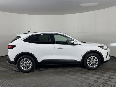 Used 2023 Ford Escape Active w/ Tech Pack #2 image 5
